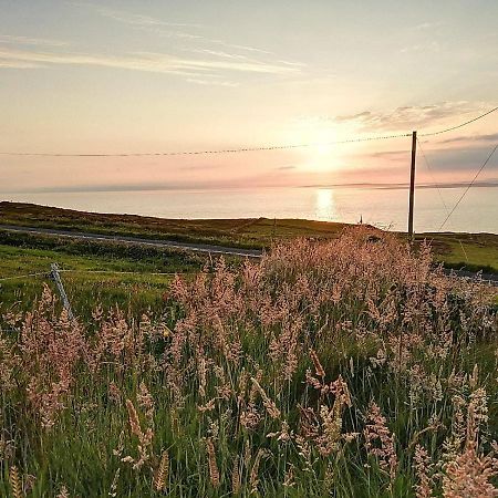 The Cliffs Of Moher House, ドゥーリン エクステリア 写真