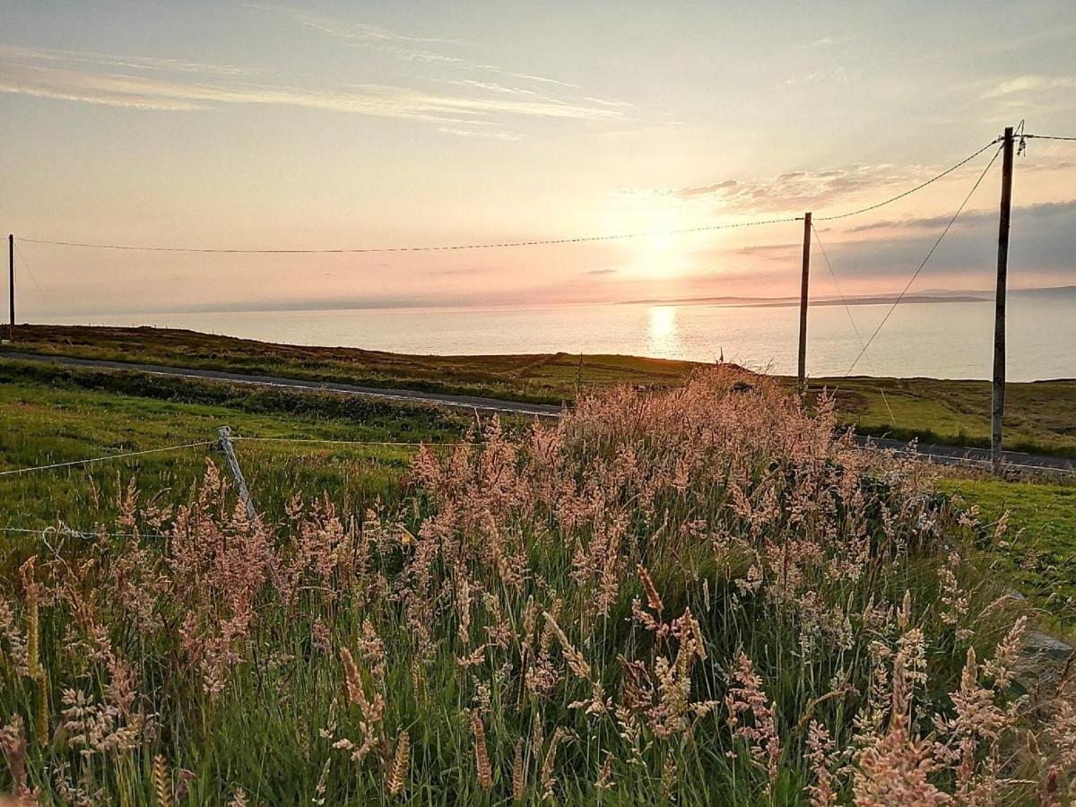 The Cliffs Of Moher House, ドゥーリン エクステリア 写真