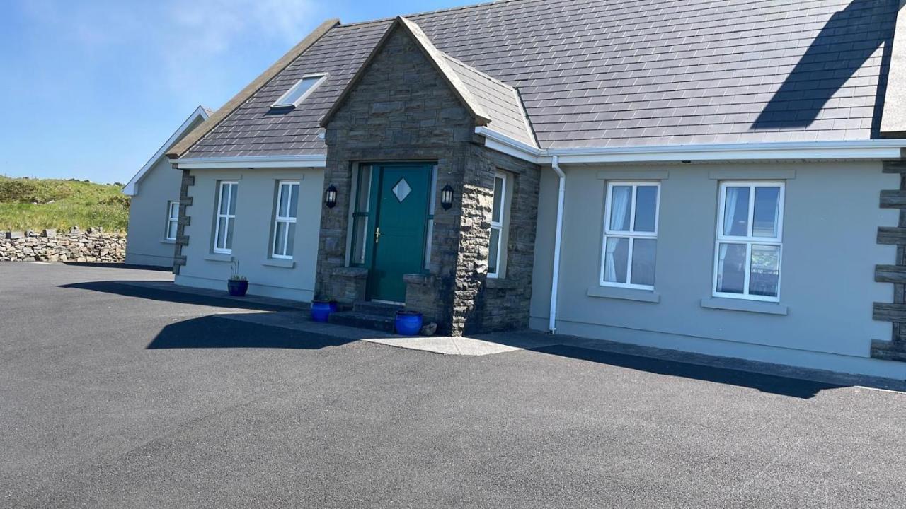 The Cliffs Of Moher House, ドゥーリン エクステリア 写真
